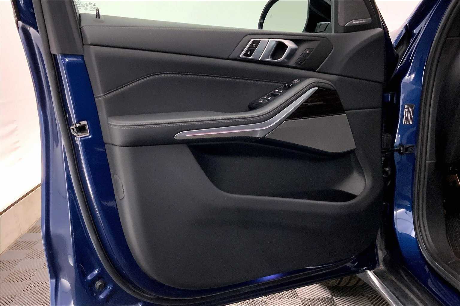 Thumbnail: 2023 BMW X5 - 27