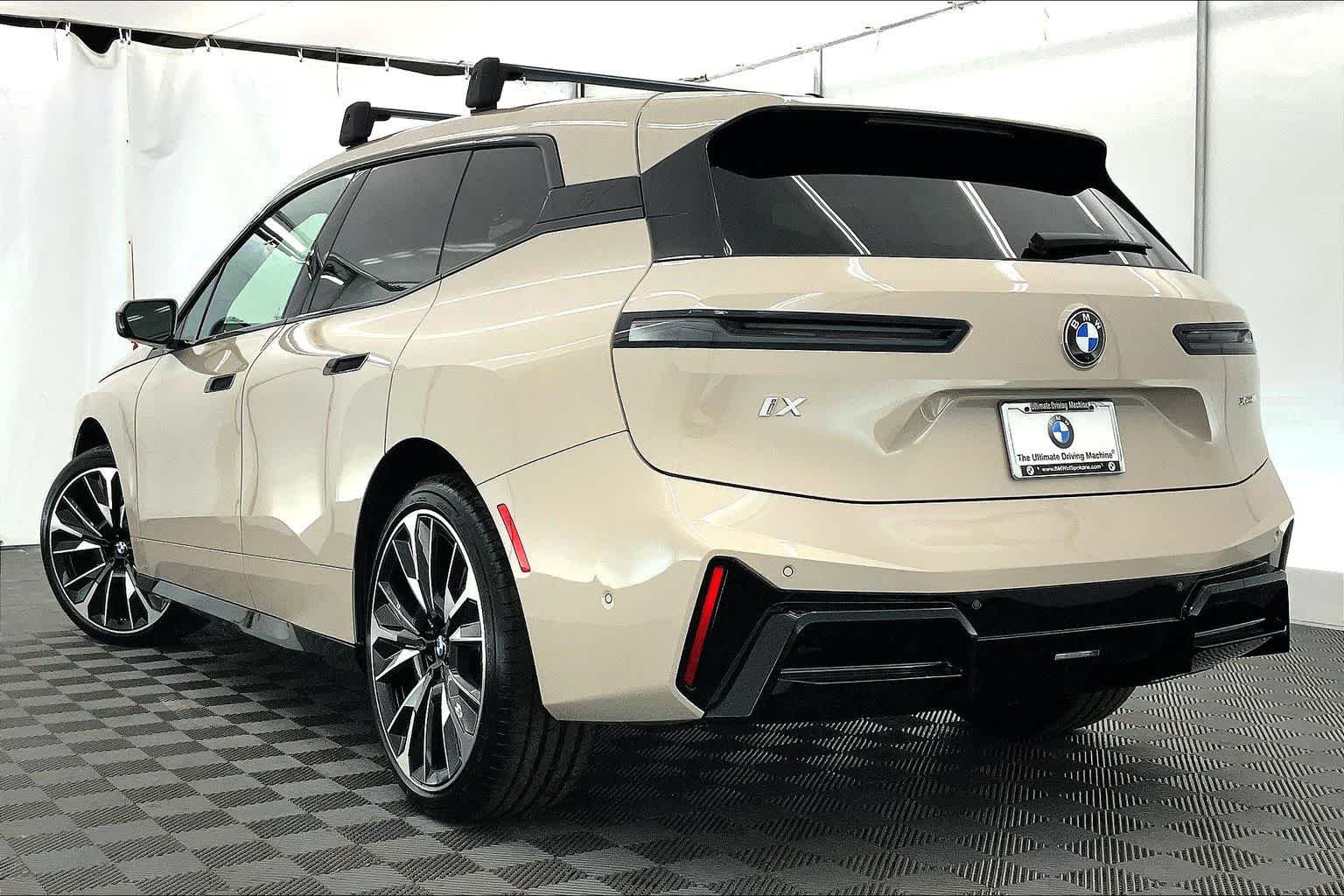 Thumbnail: 2026 BMW iX - 4