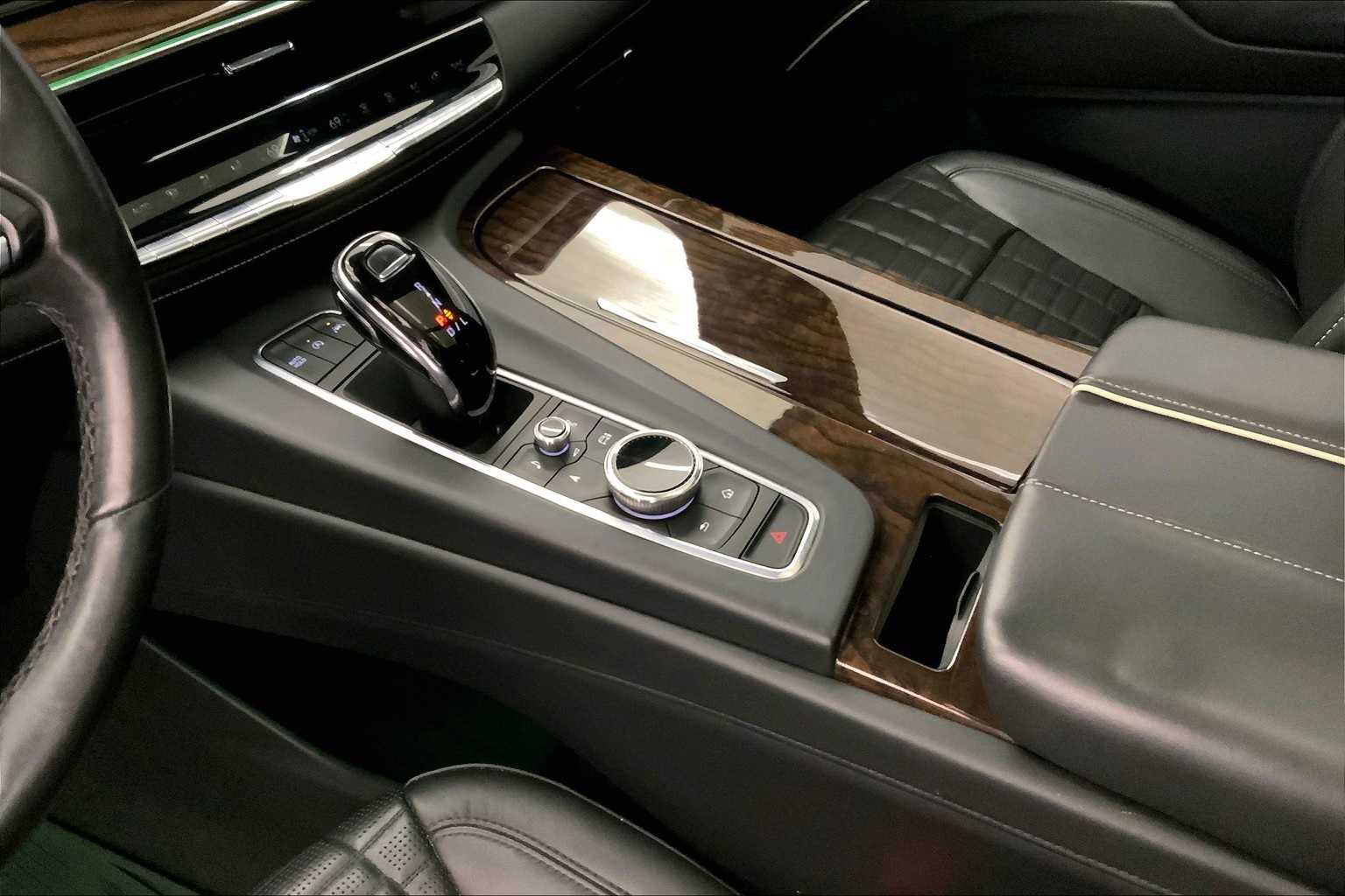 2021 Cadillac Escalade Sport Platinum 16