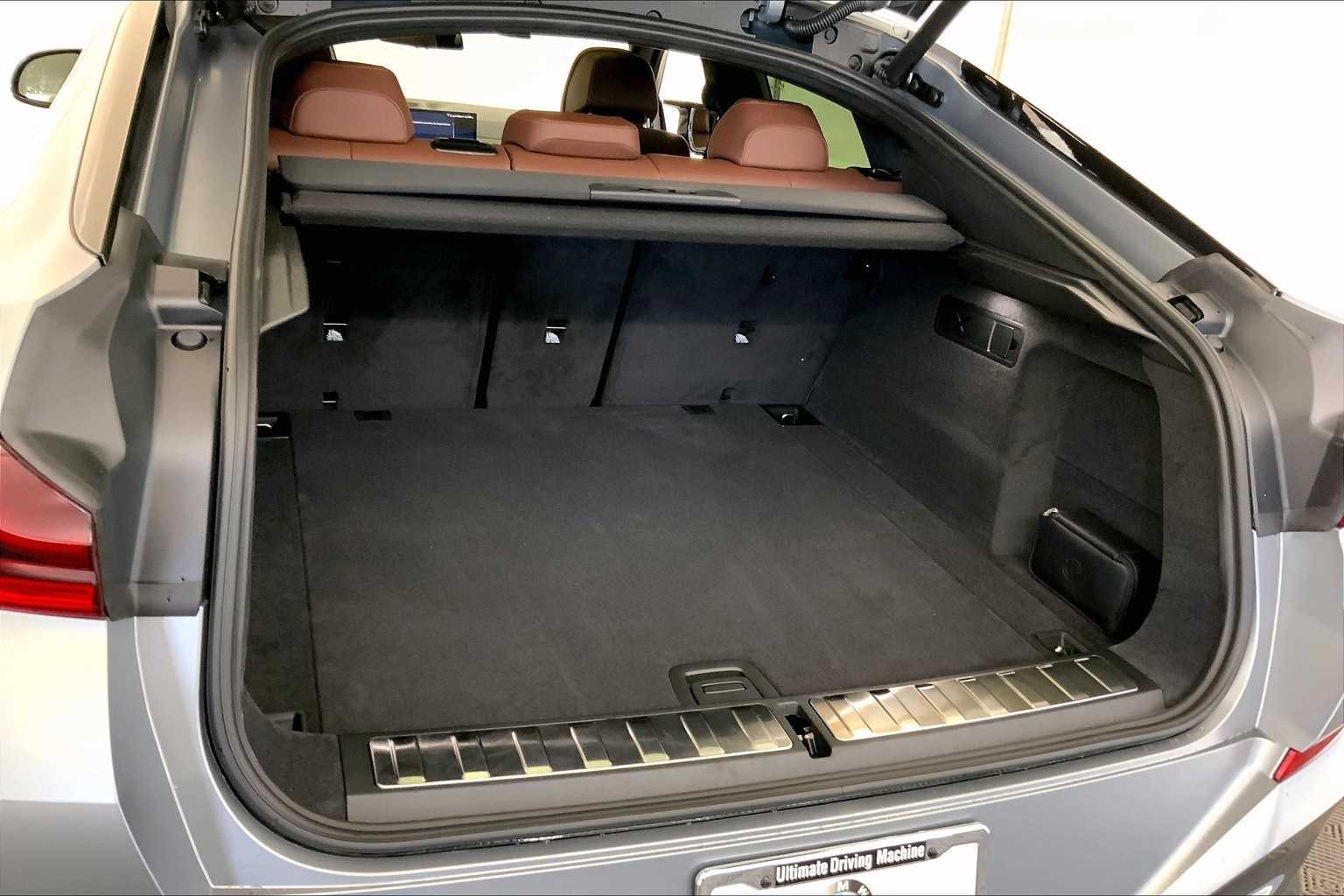 Thumbnail: 2026 BMW X6 - 19