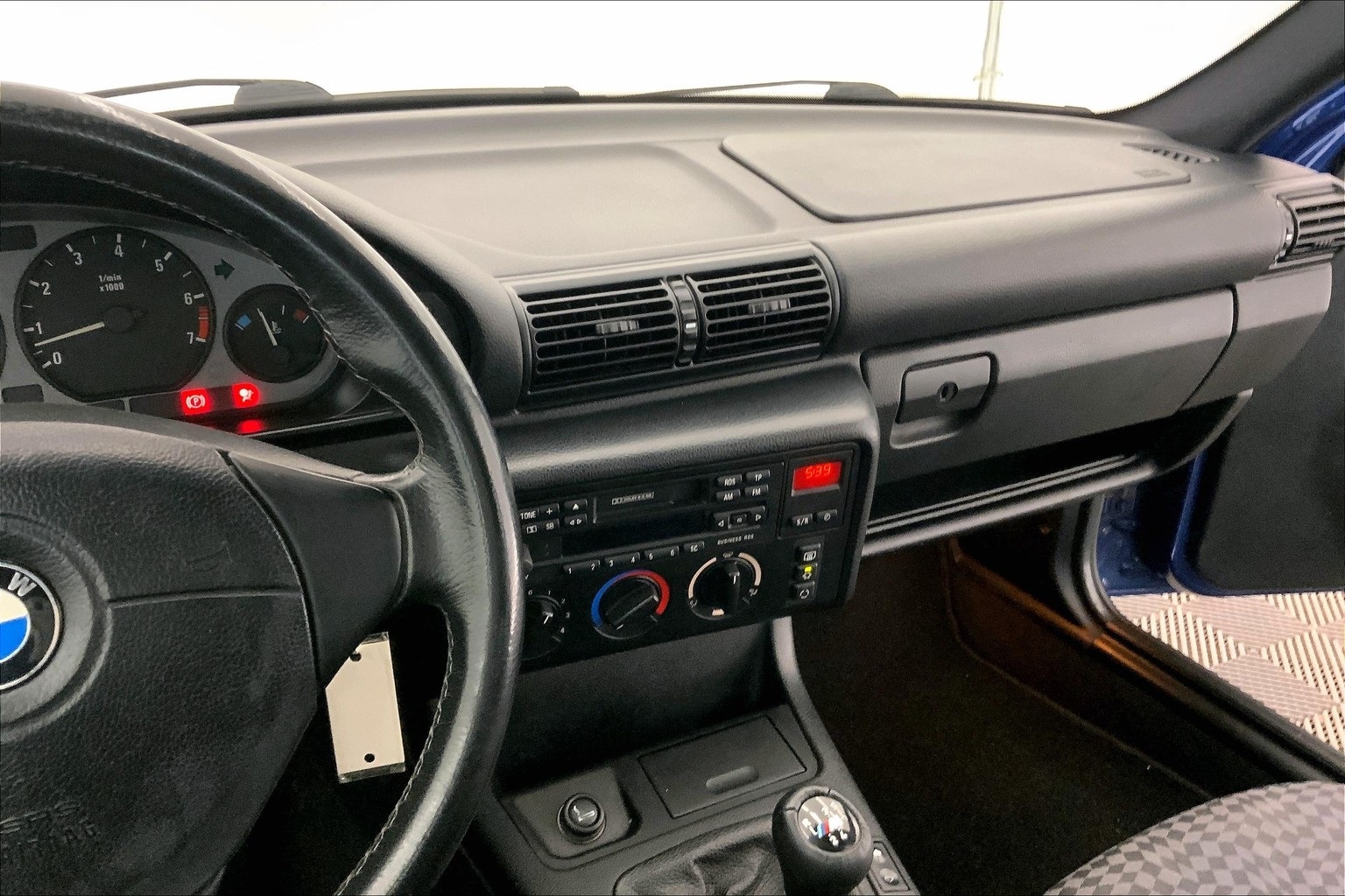 Thumbnail: 1999 BMW 3 Series - 14