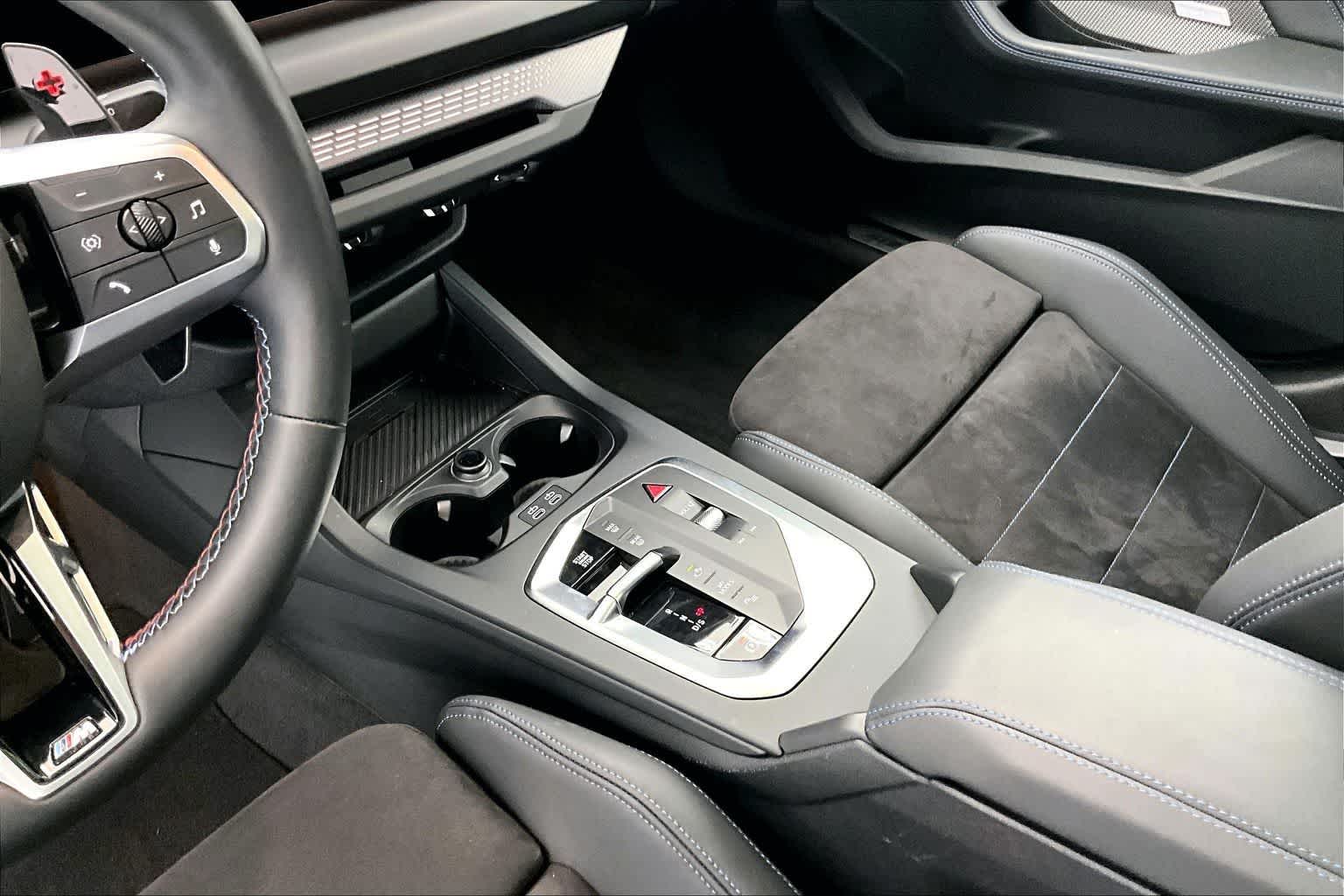 Thumbnail: 2025 BMW 2 Series - 16