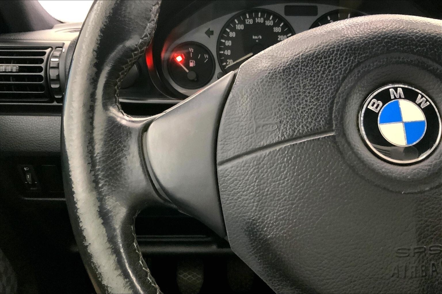 Thumbnail: 1999 BMW 3 Series - 23