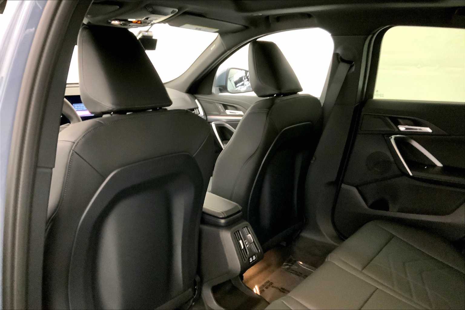 Thumbnail: 2025 BMW X2 - 12