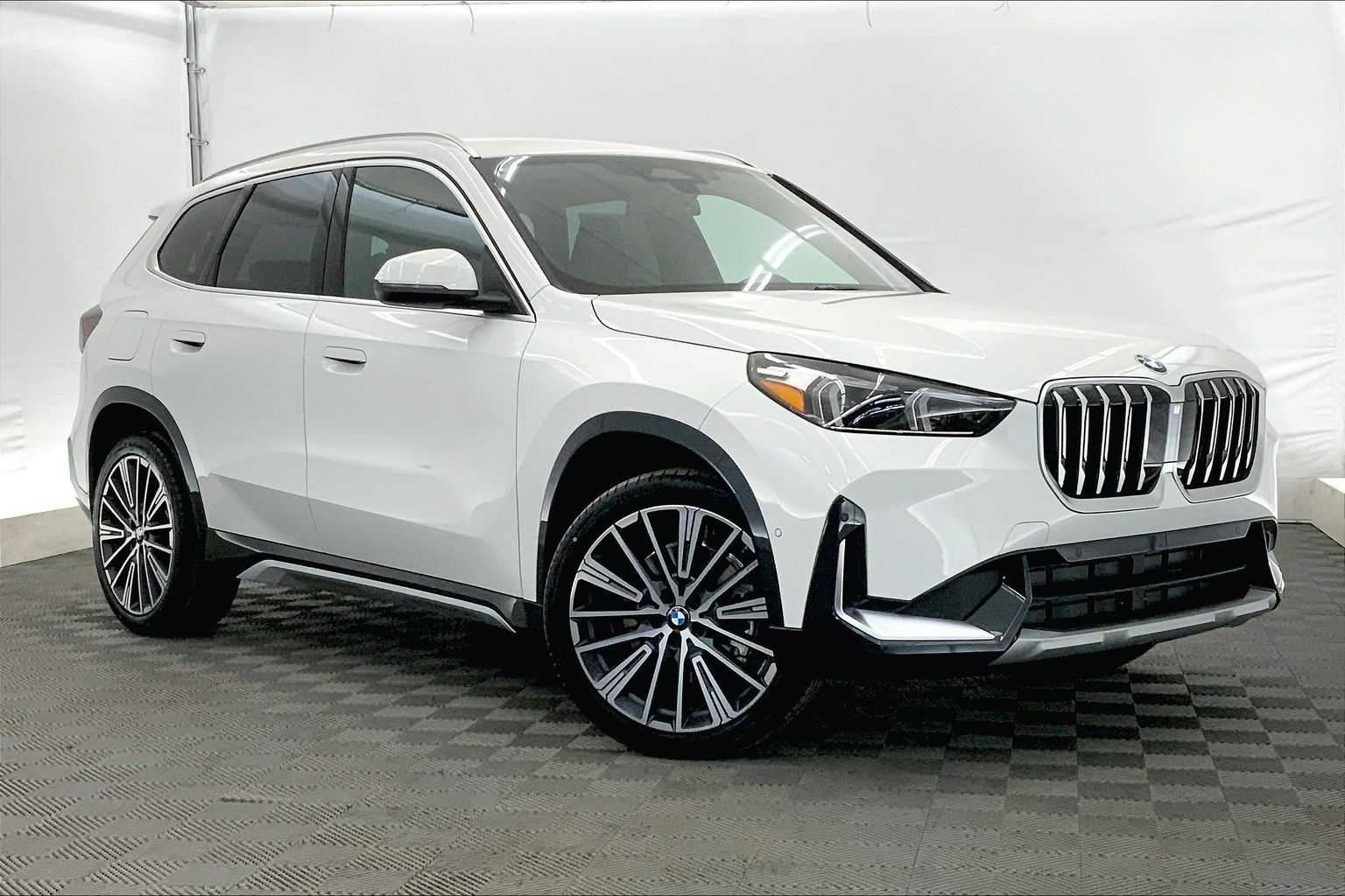Thumbnail: 2025 BMW X1 - 21