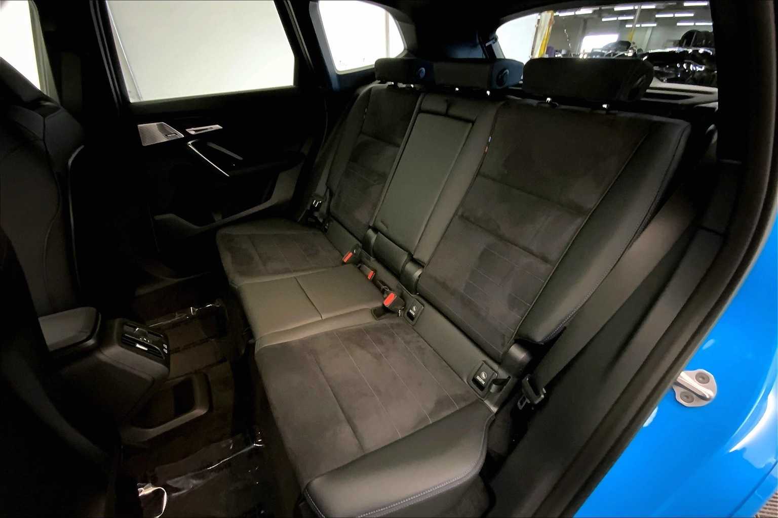 Thumbnail: 2025 BMW X1 - 13