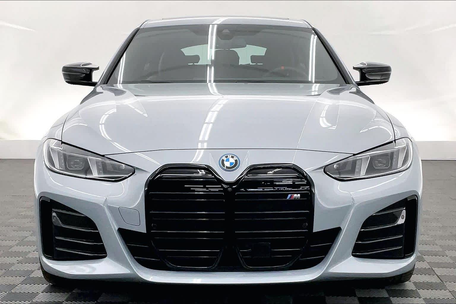 Thumbnail: 2025 BMW i4 - 6