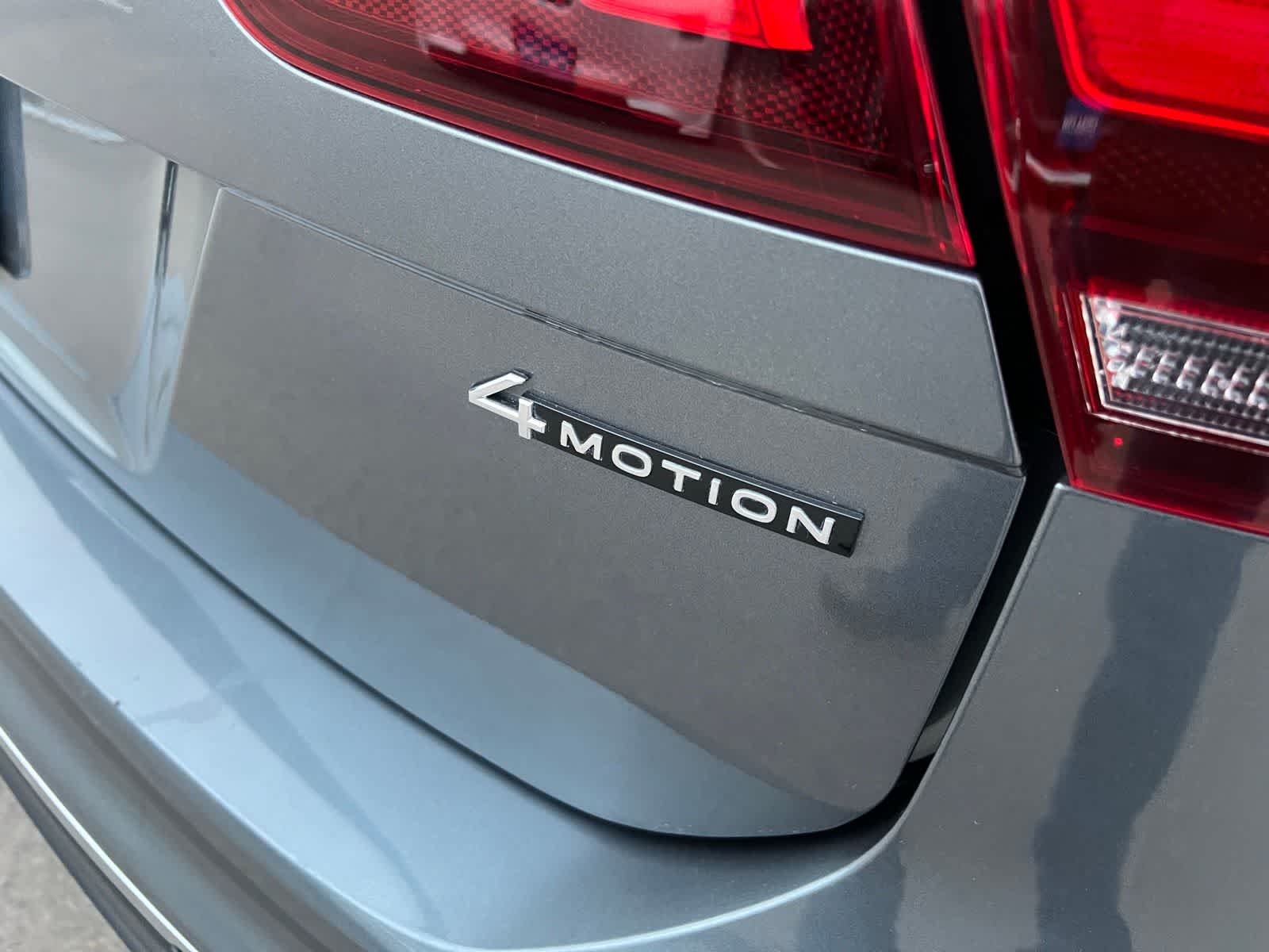 Thumbnail: 2024 Volkswagen Tiguan - 3