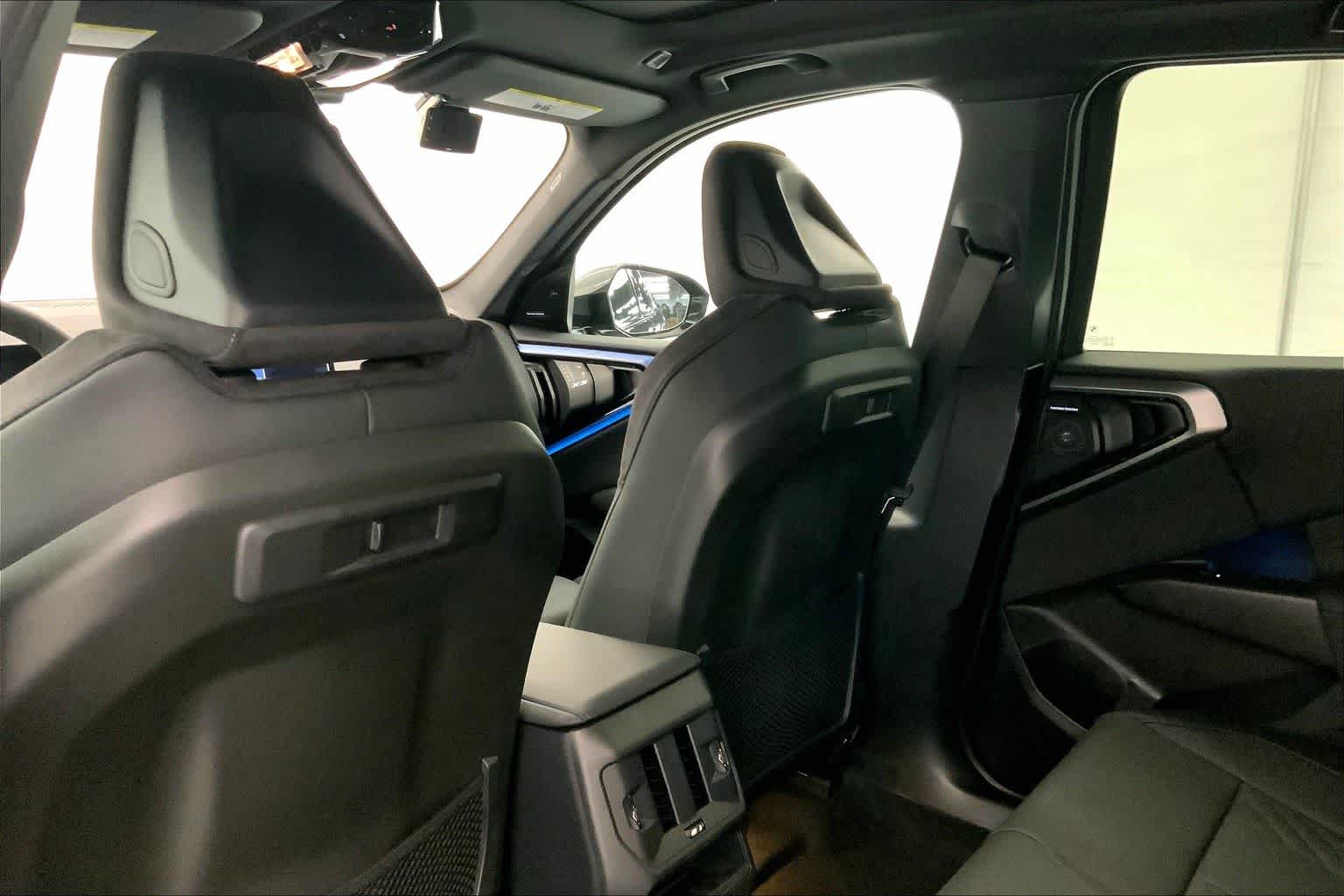 Thumbnail: 2025 BMW X3 - 12