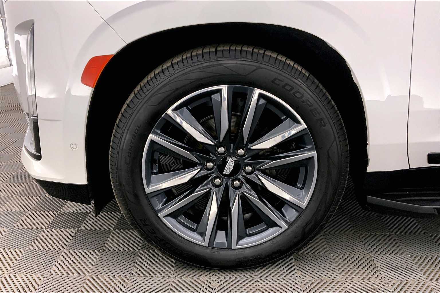 Thumbnail: 2021 Cadillac Escalade - 8