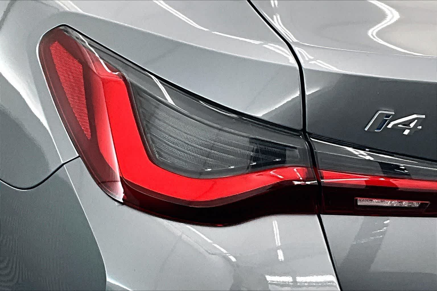 Thumbnail: 2025 BMW i4 - 32