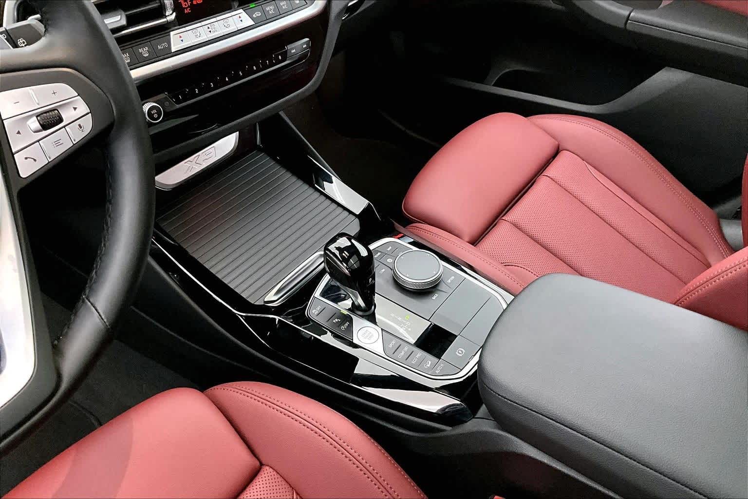 Thumbnail: 2024 BMW X3 - 16