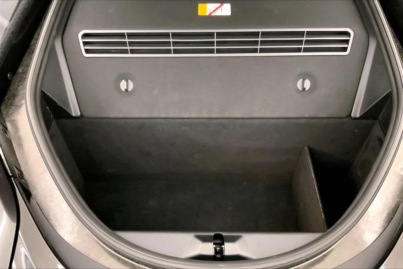 Thumbnail: 2019 BMW  - 16