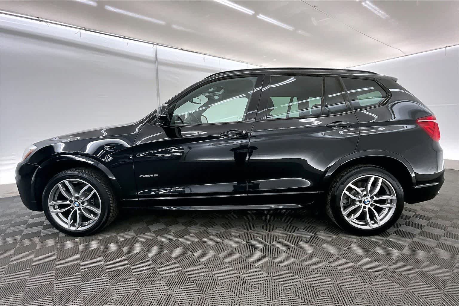 Thumbnail: 2017 BMW X3 - 3