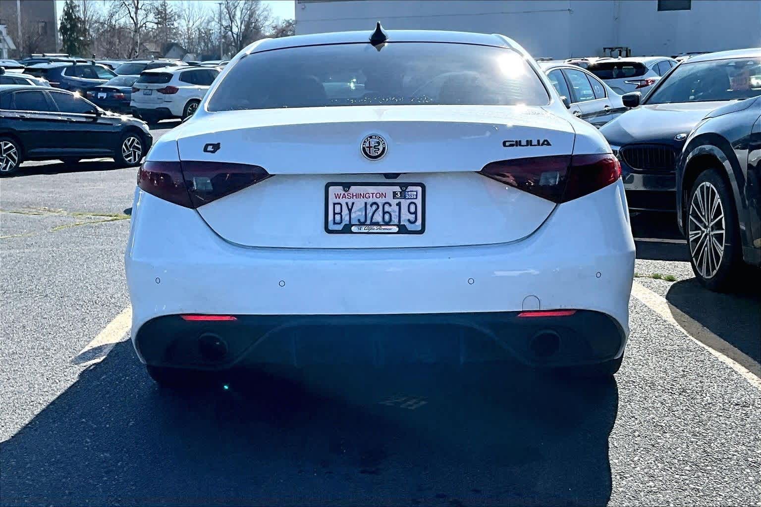 Thumbnail: 2019 Alfa Romeo Giulia - 5