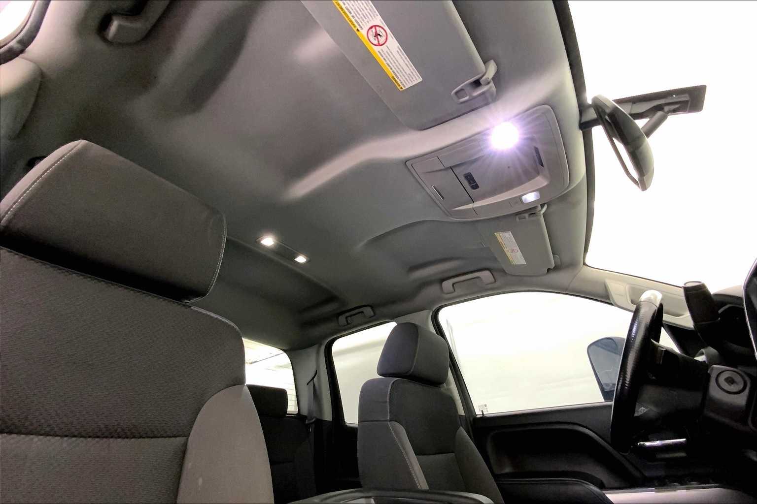 Thumbnail: 2015 Chevrolet Silverado 2500 - 30