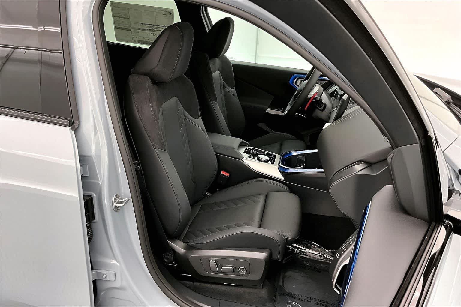 Thumbnail: 2026 BMW X3 - 14