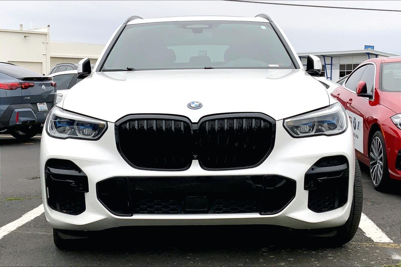 Thumbnail: 2023 BMW X5 - 6