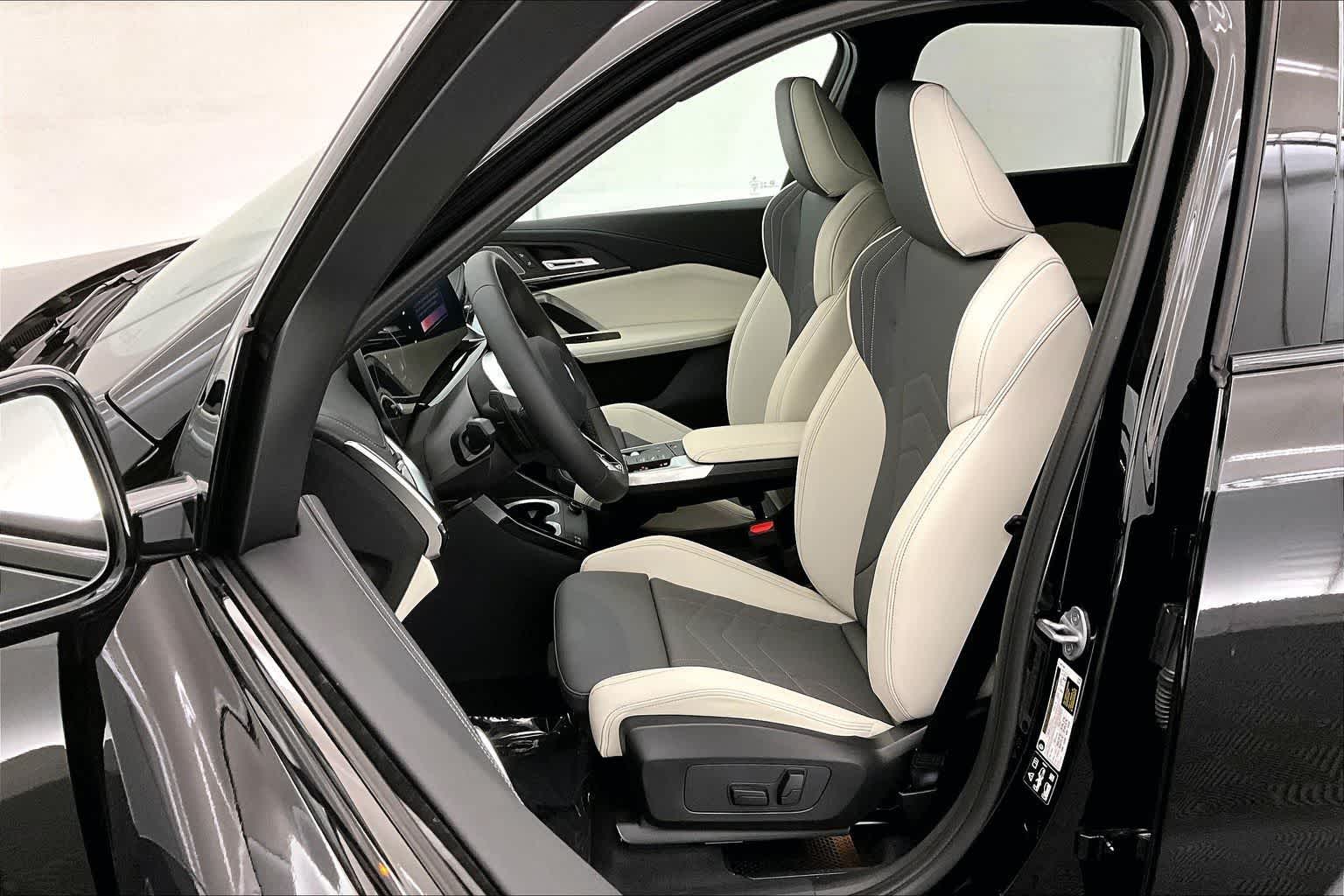Thumbnail: 2026 BMW X1 - 11