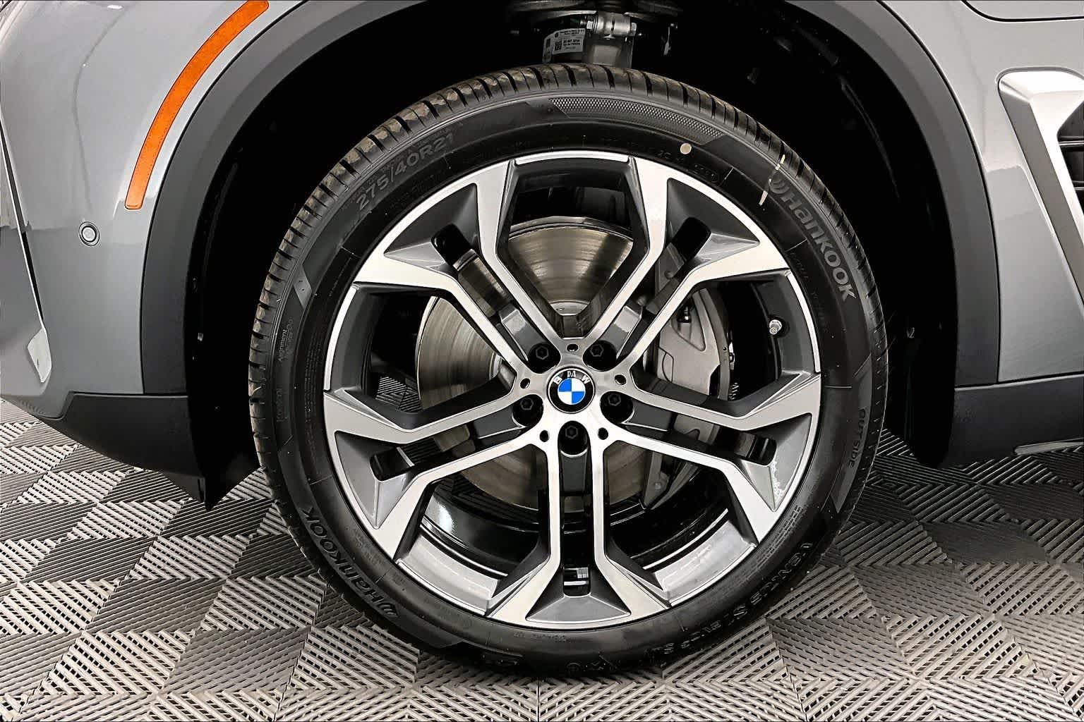 Thumbnail: 2026 BMW X5 - 8