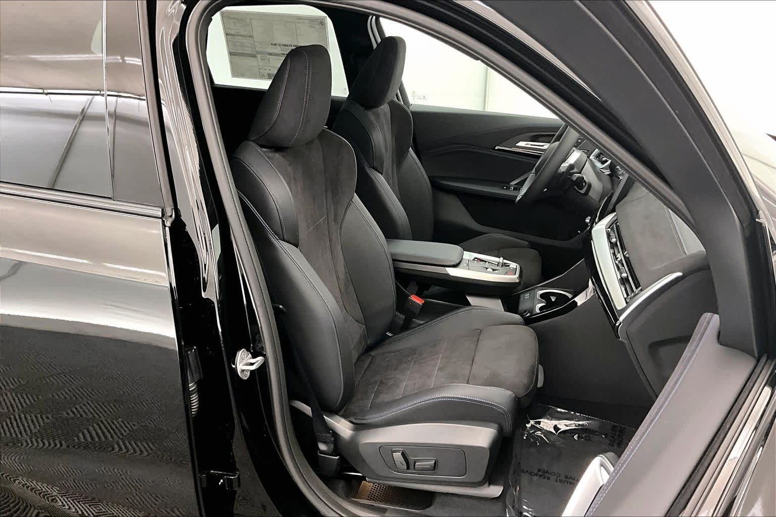 Thumbnail: 2026 BMW X1 - 14