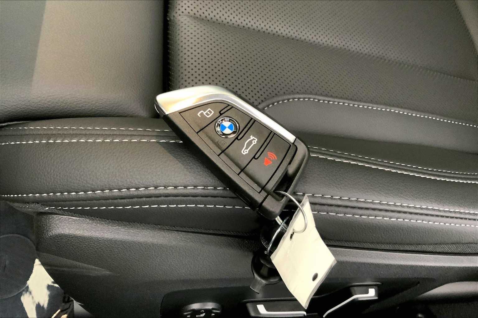 Thumbnail: 2026 BMW 4 Series - 19