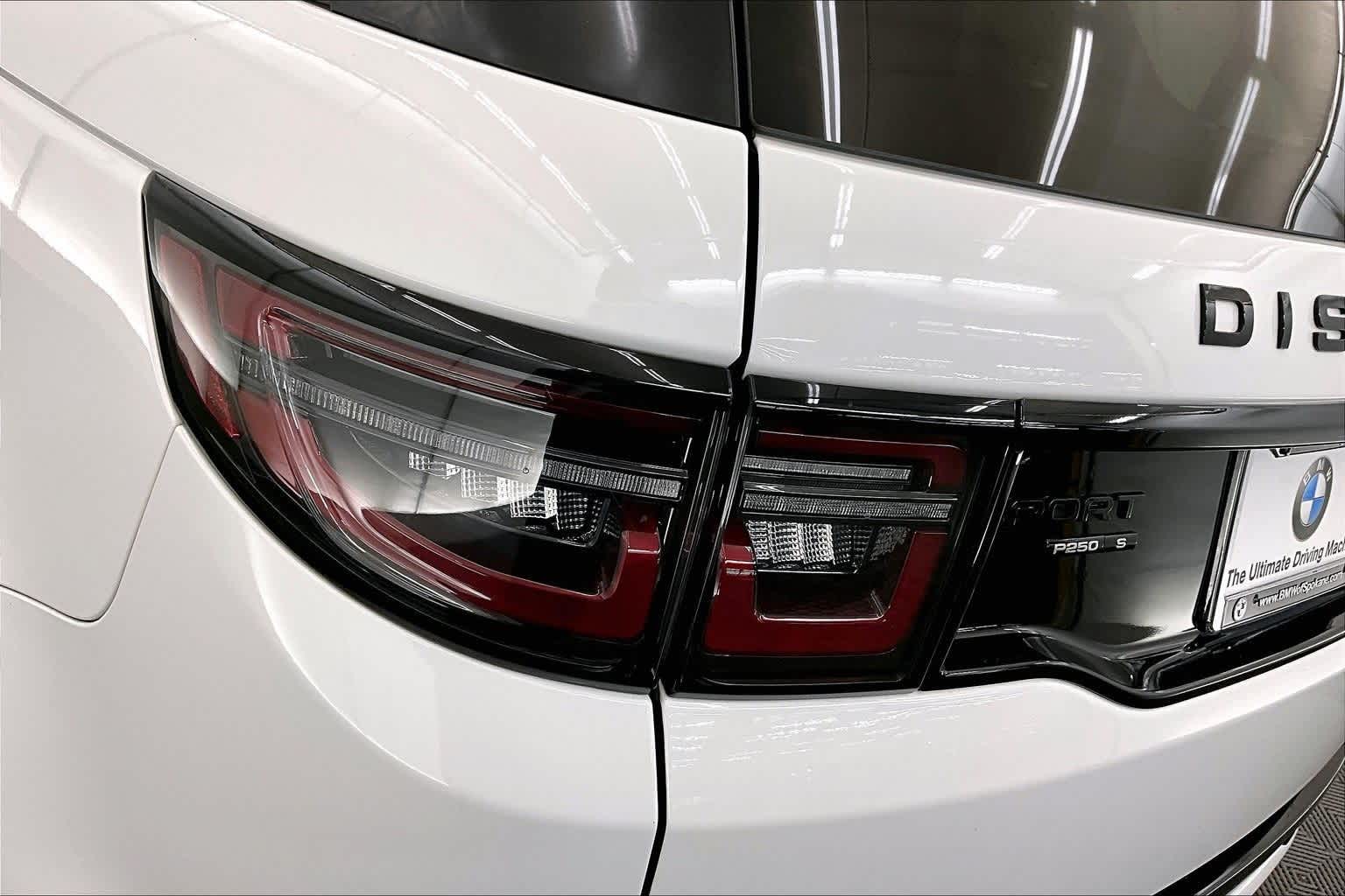 Thumbnail: 2020 Land Rover Discovery Sport - 32