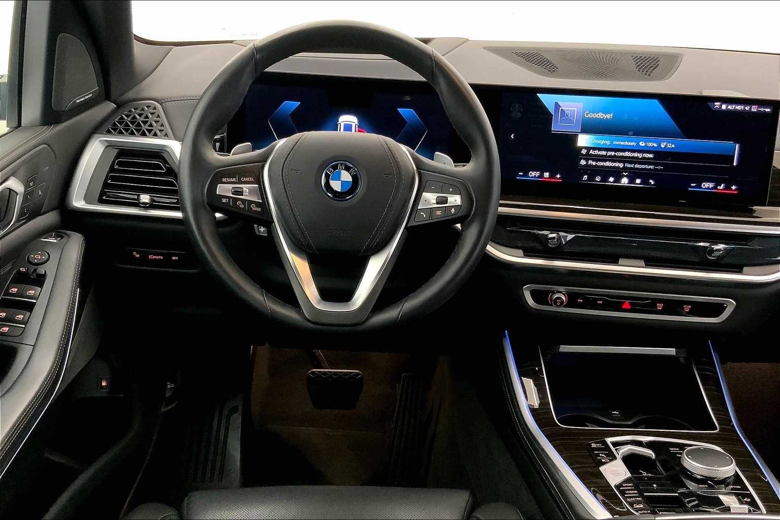 Thumbnail: 2025 BMW X5 - 14