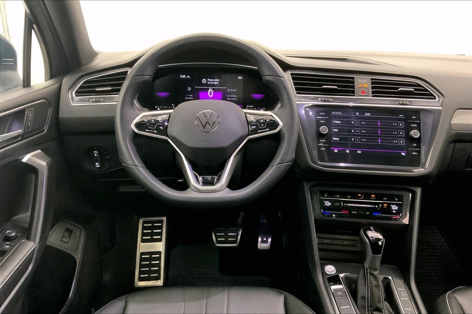 Thumbnail: 2024 Volkswagen Tiguan - 14