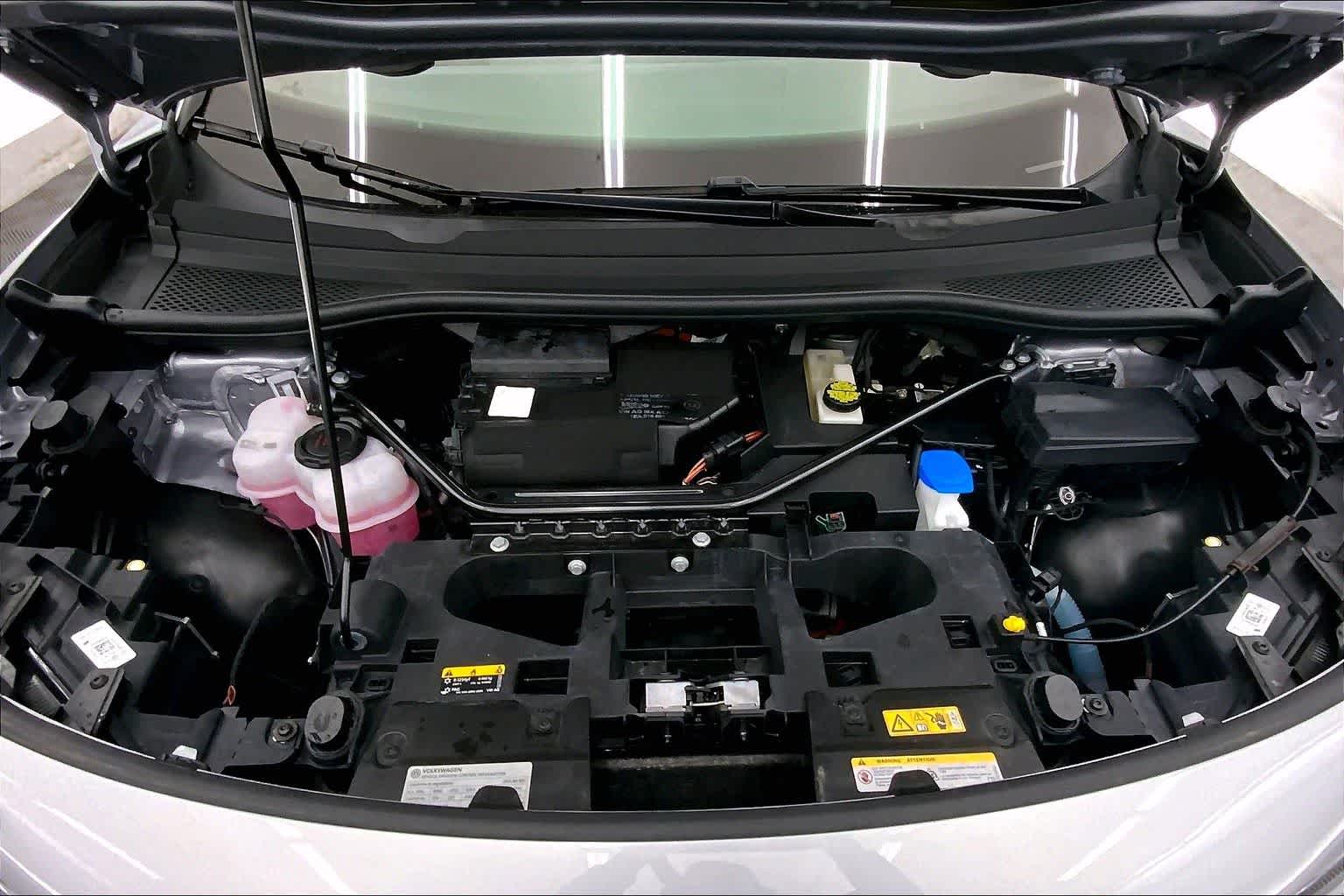 Thumbnail: 2023 Volkswagen ID.4 - 9