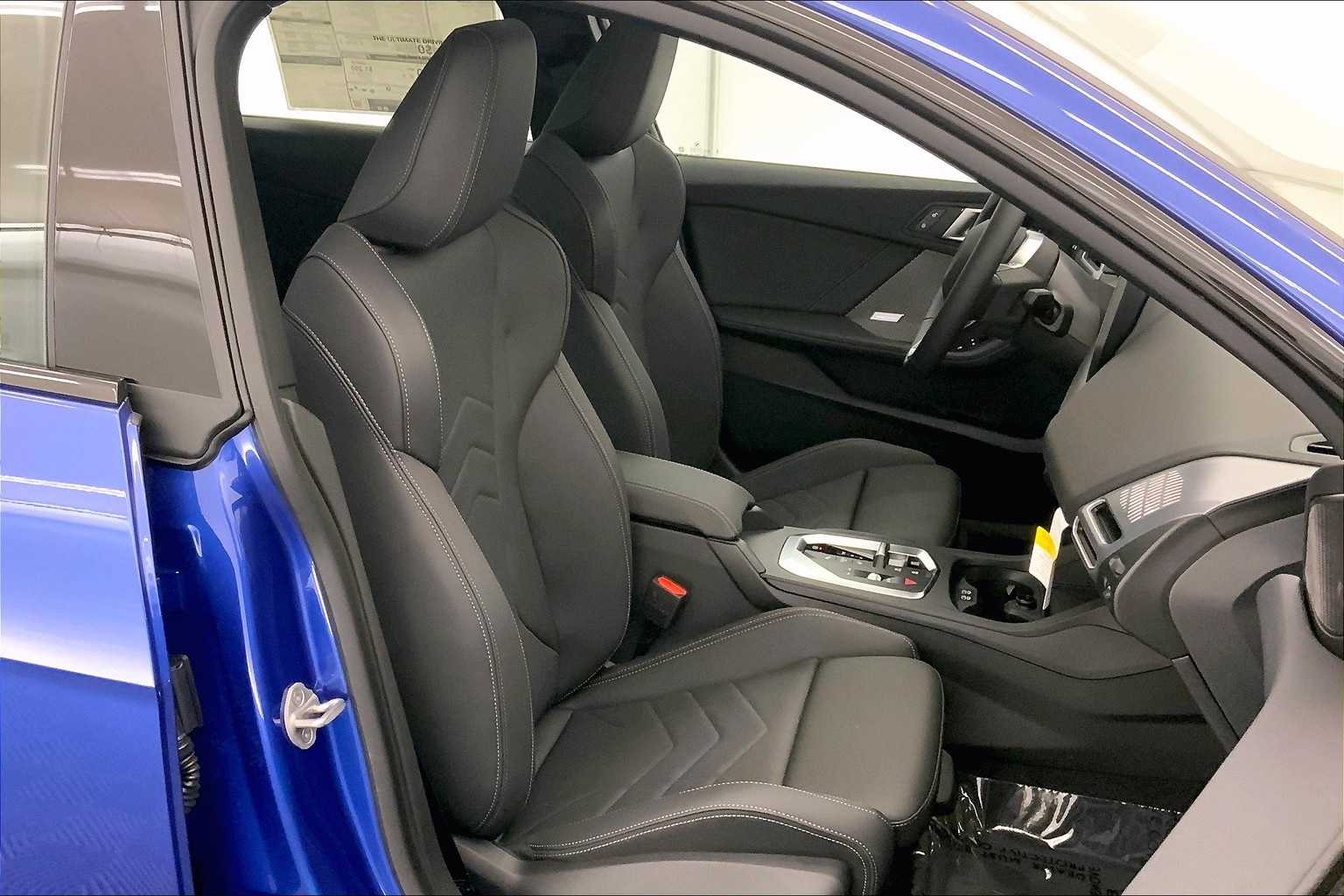 Thumbnail: 2025 BMW 2 Series - 14