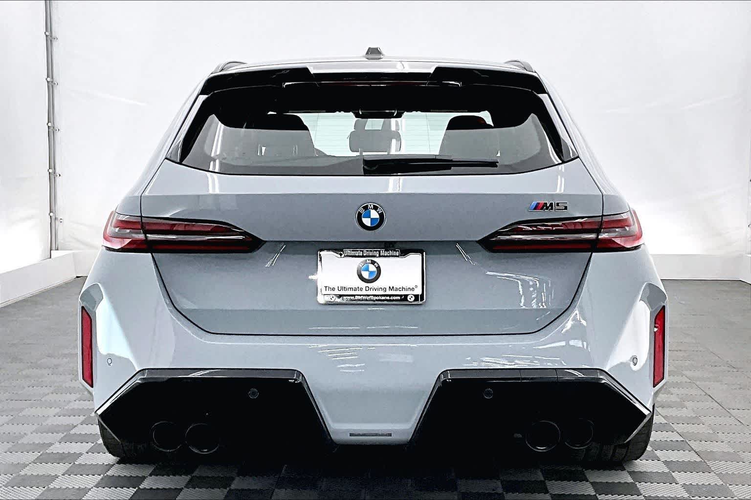 Thumbnail: 2026 BMW M5 - 5