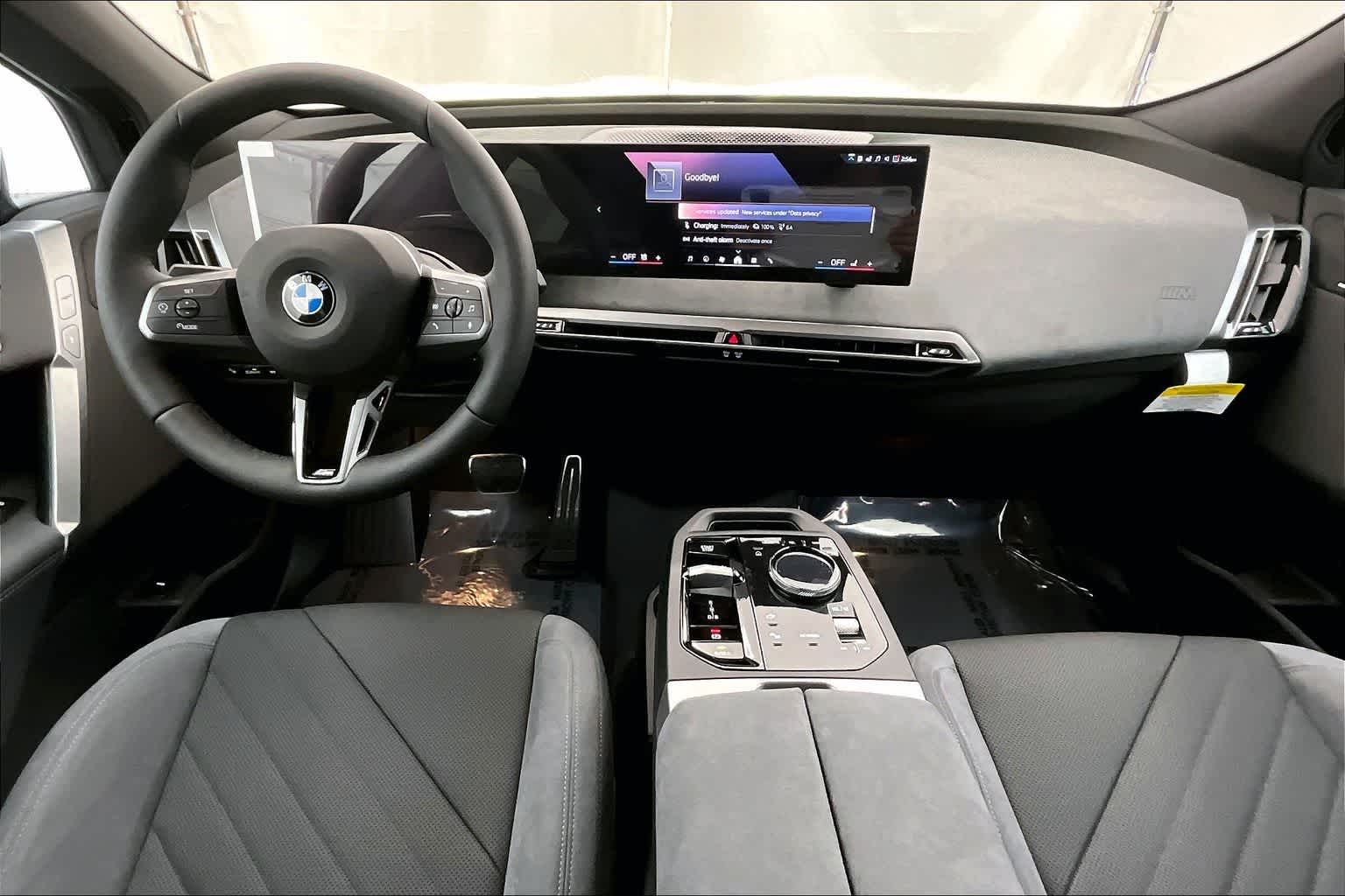 Thumbnail: 2026 BMW iX - 9
