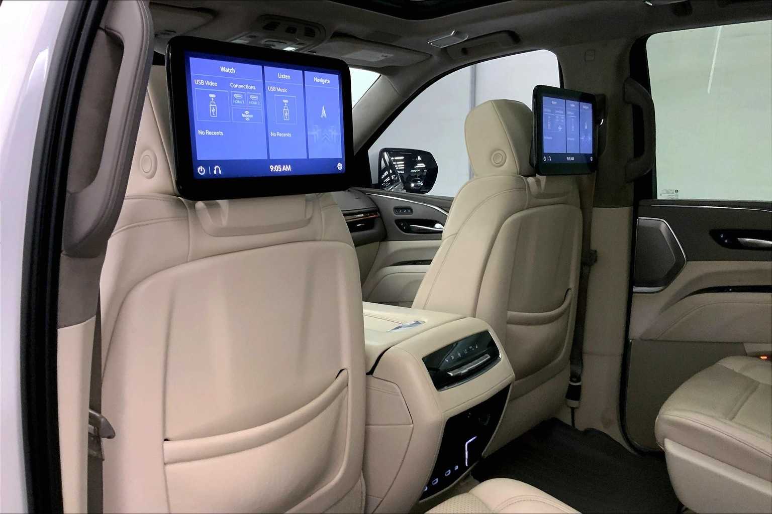 Thumbnail: 2021 Cadillac Escalade - 12