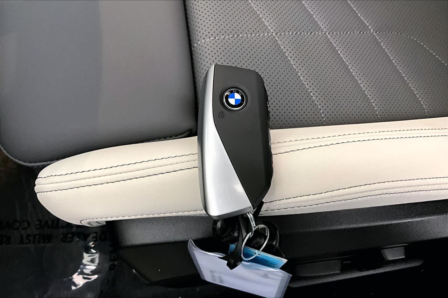 Thumbnail: 2026 BMW X1 - 20