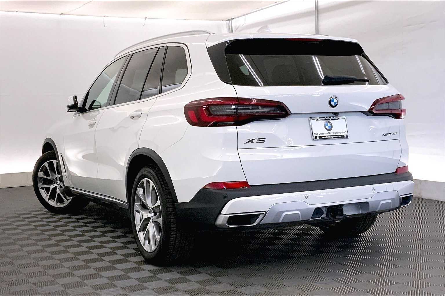 Thumbnail: 2022 BMW X5 - 4
