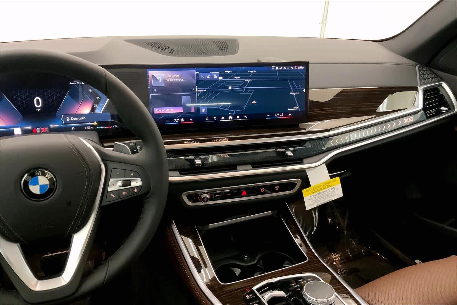 Thumbnail: 2026 BMW X5 - 16