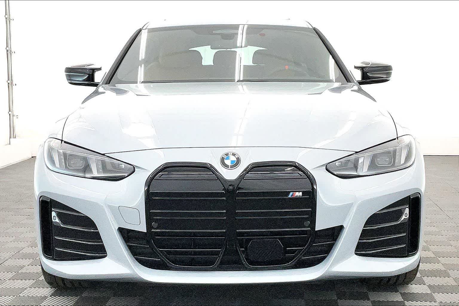 Thumbnail: 2026 BMW i4 - 6