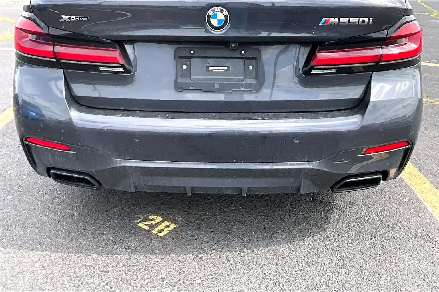 Thumbnail: 2023 BMW 5 Series - 10