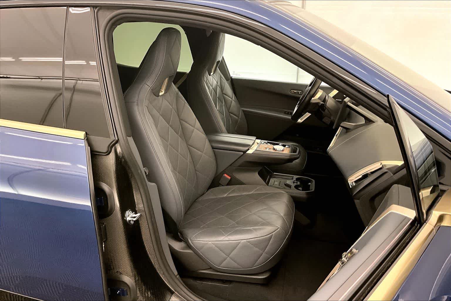 Thumbnail: 2024 BMW iX - 13