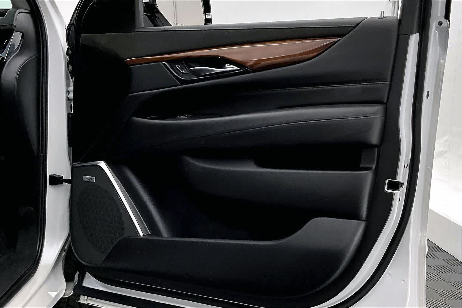 Thumbnail: 2020 Cadillac Escalade - 28