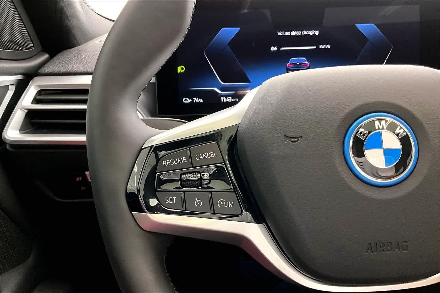 Thumbnail: 2025 BMW i4 - 24