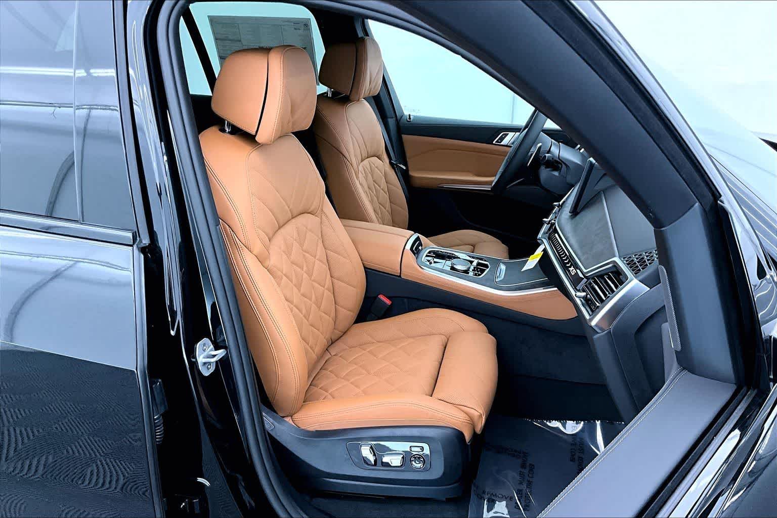 Thumbnail: 2026 BMW X5 - 14