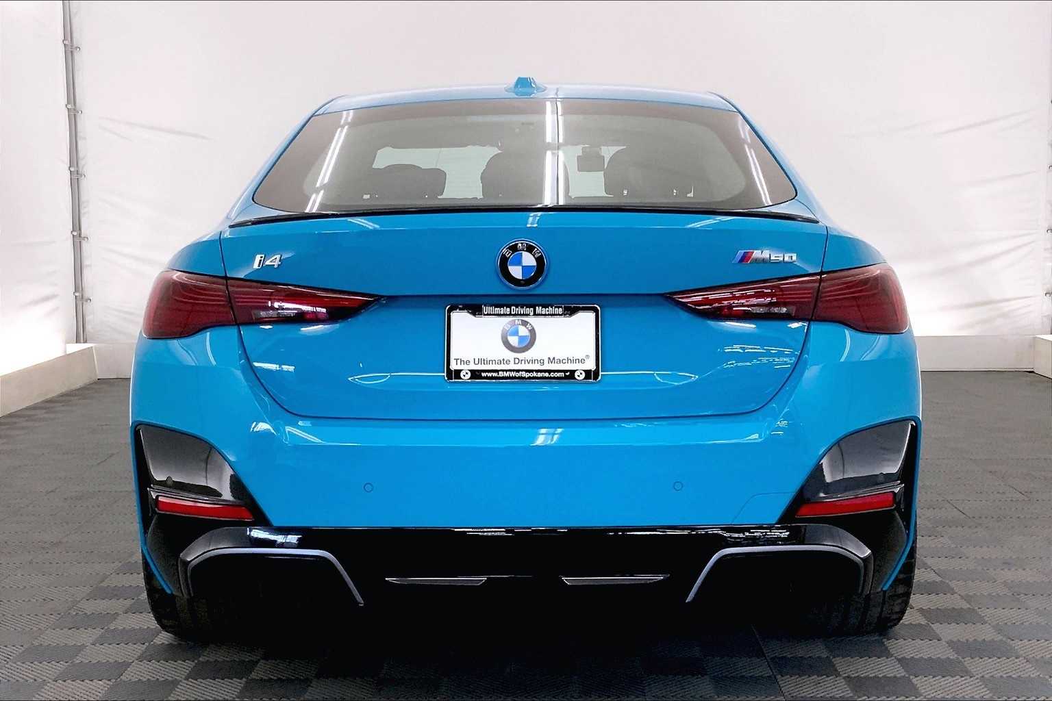 Thumbnail: 2025 BMW i4 - 5