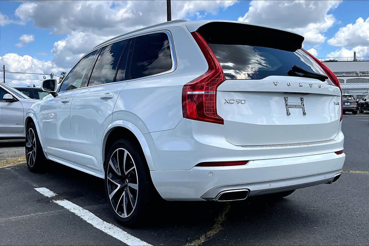 Thumbnail: 2020 Volvo XC90 - 4