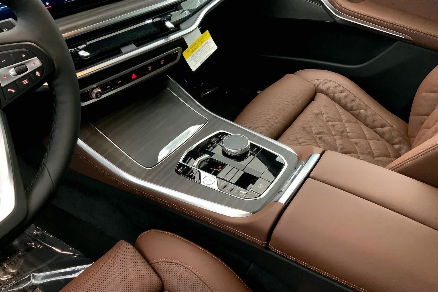 Thumbnail: 2026 BMW X5 - 17