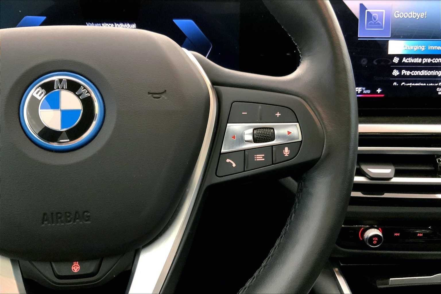 Thumbnail: 2023 BMW i4 - 25