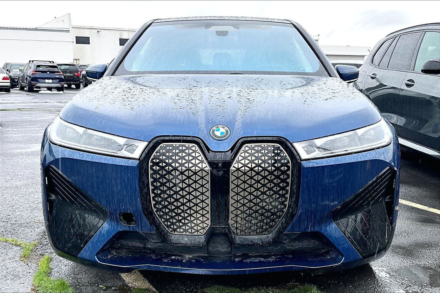 Thumbnail: 2024 BMW iX - 6