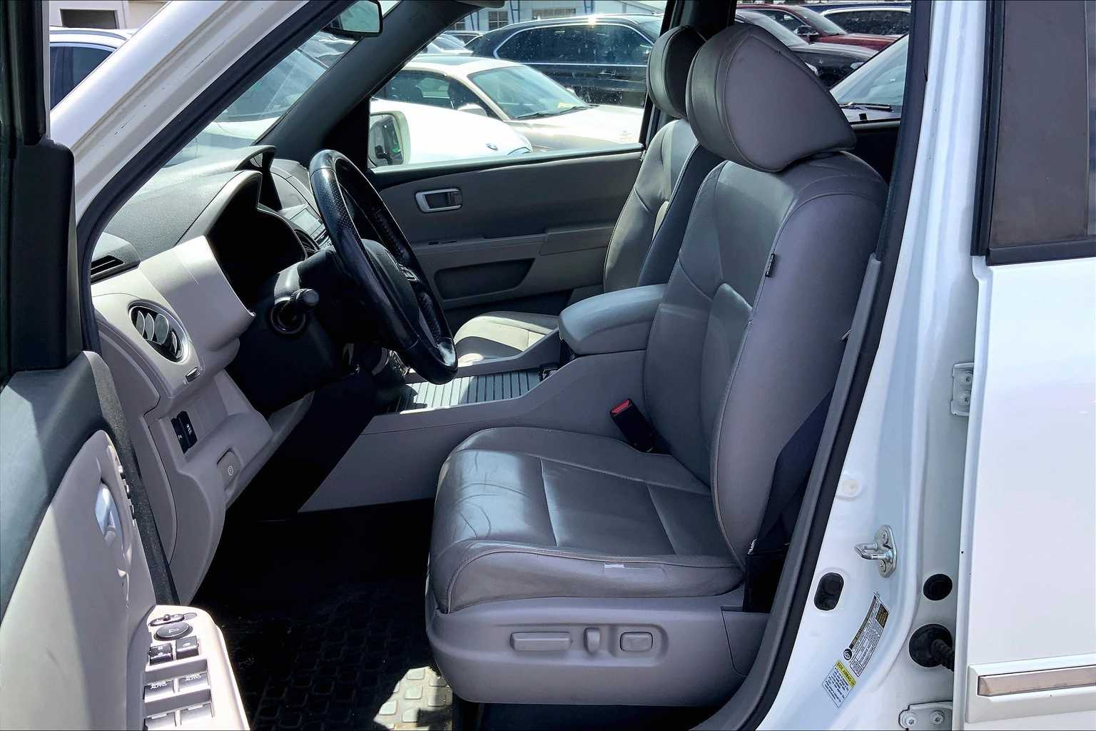 Thumbnail: 2013 Honda Pilot - 11