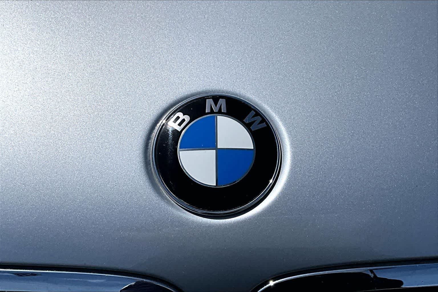 Thumbnail: 2004 BMW M3 - 17